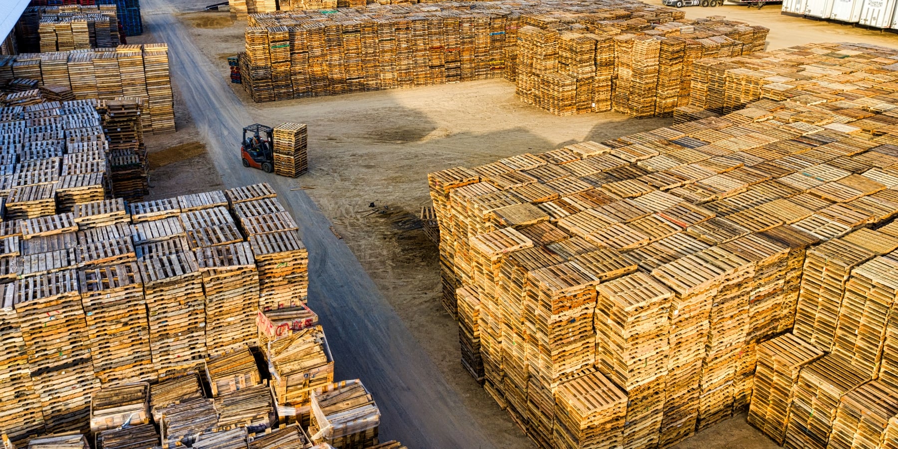 Saray Palet Saray Özel Ölçü Palet arka plan görseli